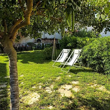 Stagnone Area Zero Bed & Breakfast