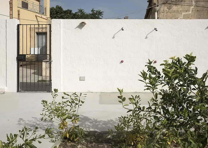 Stagnone Area Zero Panzió 3*